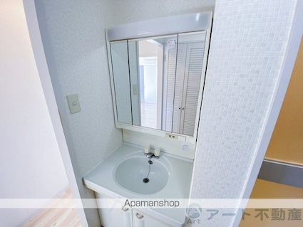 空港中央ビル[4LDK/78.48m2]の洗面所