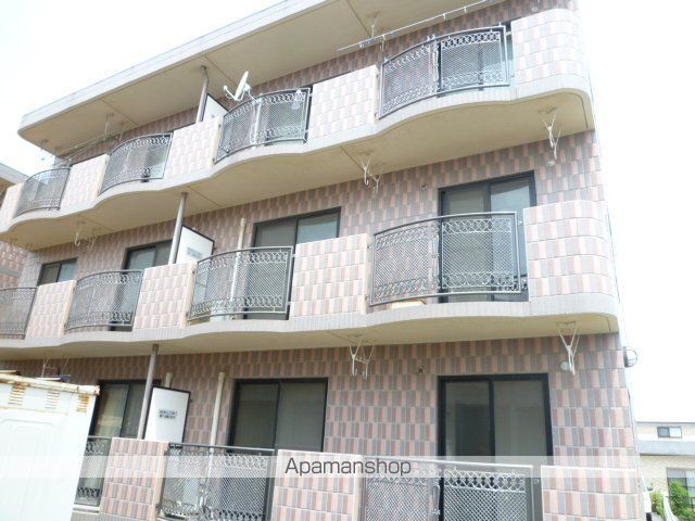 マンション ロータスの外観写真