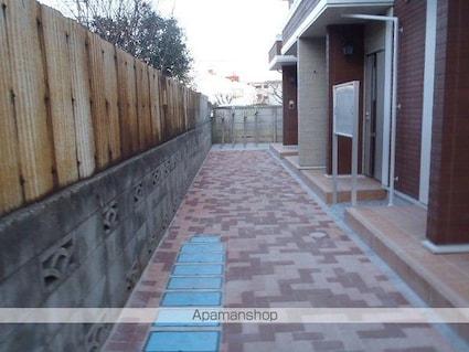 マハロ[1K/27.09m2]のエントランス3