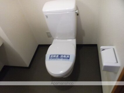 ヴィルラフィーネ東新宿[1R/25.76m2]のトイレ