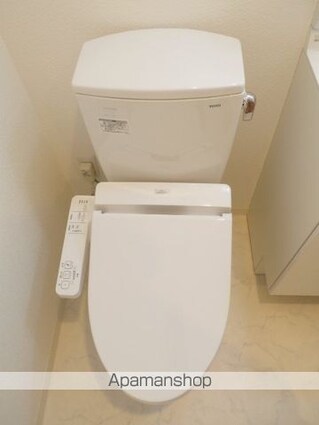 神奈川県横浜市西区中央１丁目[1K/23.3m2]のトイレ