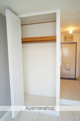 ユーコート鴨居の内装写真