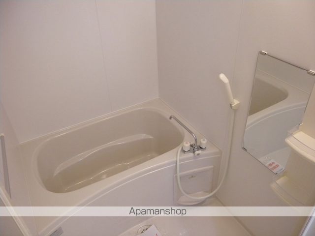 アンプルールフェールバレルコートの内装写真