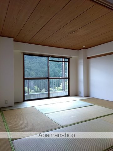 石山古都ハウスの内装写真