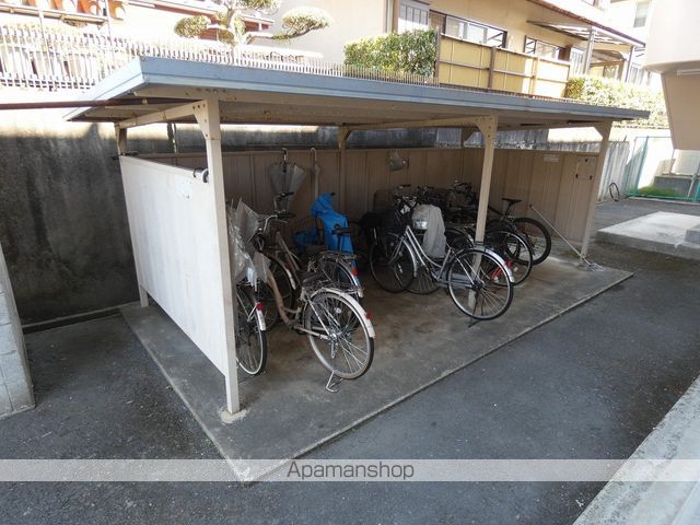 マンション四ツ池の外観写真