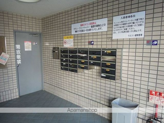 クレアジオーネ岸和田の玄関写真