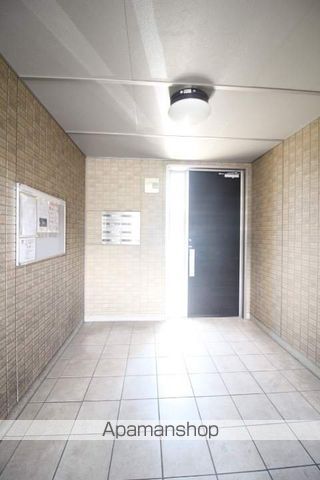 メゾン エミグラント A棟の玄関写真