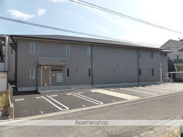 アーバン長尾の外観写真