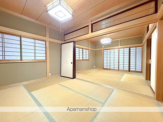 焼津市 1階建 築30年の内装写真