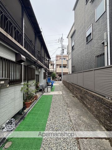 石川コーポの玄関写真