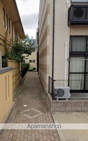 レオパレスさつきの玄関写真