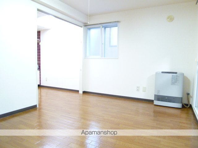 プレサント南8西8の内装写真