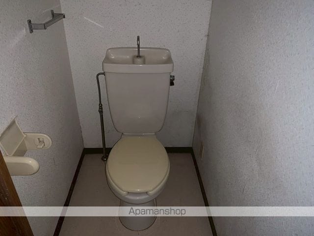 エスティアの内装写真