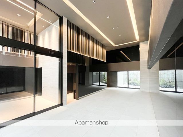 SーRESIDENCE百道AUREATEの玄関写真