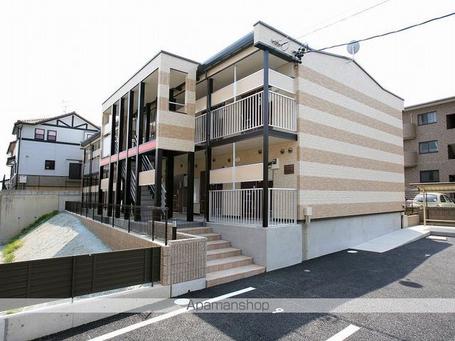 レオパレスひまわりの外観写真