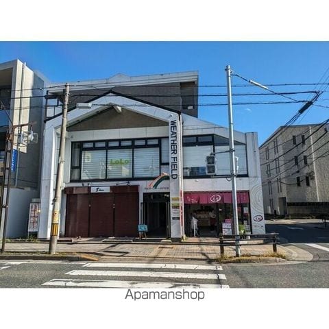ウェザーフィールドの外観写真