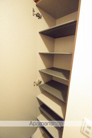 オーガスト螢の内装写真