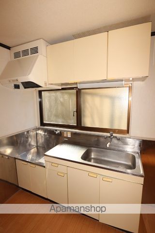 ロイヤルシャルム尾津の内装写真