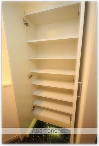 カスタリア堺筋本町の内装写真