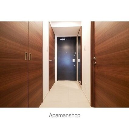 コンフォリア新宿イーストサイドタワー[1R/41.23m2]の玄関