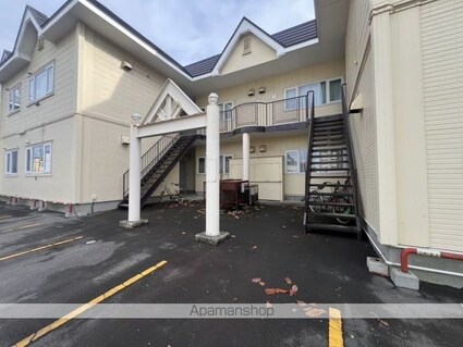 アーバンパレス雅[1DK/32.72m2]のエントランス3