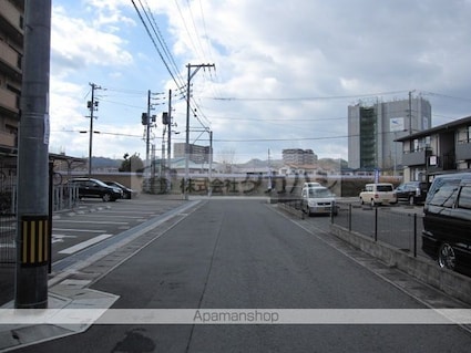 コスモフィールド[2LDK/62.1m2]の周辺1