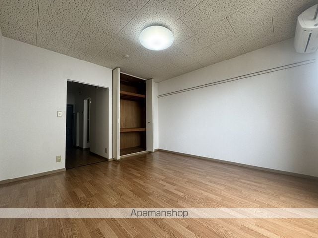 ファンコーポレーションCの内装写真