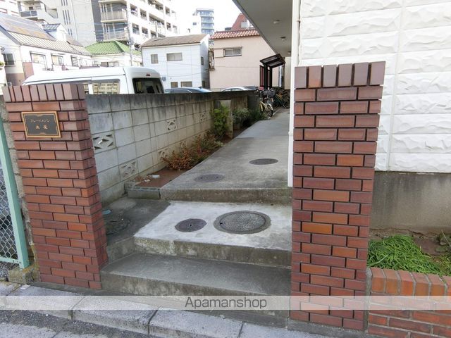 クレートメゾン土屋の玄関写真