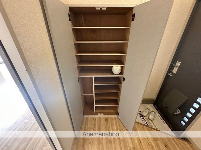 レシェンテ徳力 A棟の内装写真