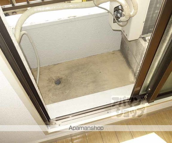 山陰本線 二条駅 徒歩10分 3階建 築44年の内装写真