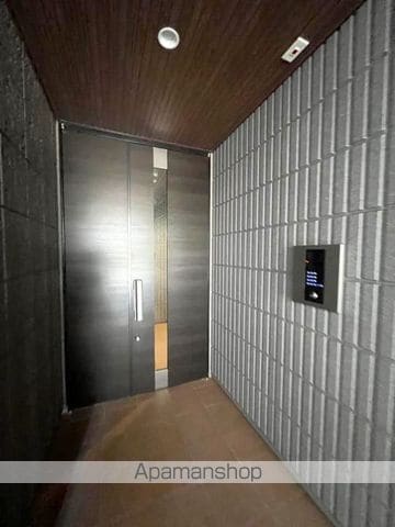 ウェストフィールドリバーサイドの玄関写真