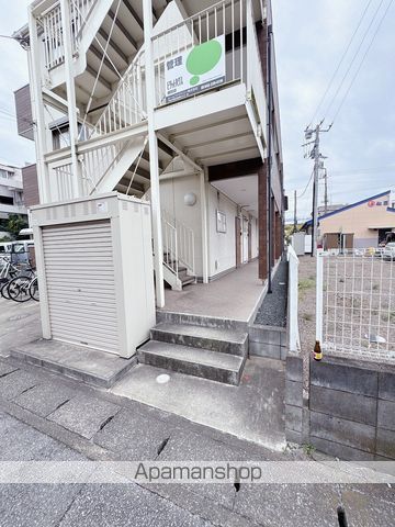 末広ウッドヴィレッジの玄関写真