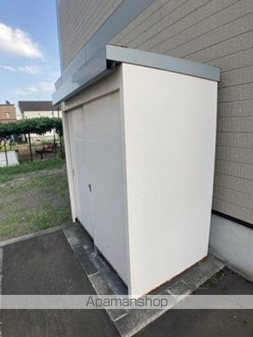 レオパレス宮の沢駅前の玄関写真