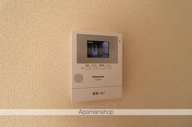 ニューハウジングの内装写真