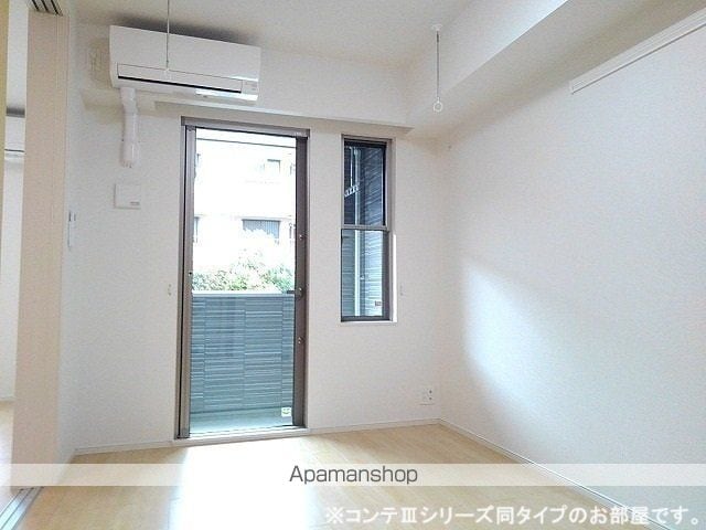 小室町アパートの内装写真