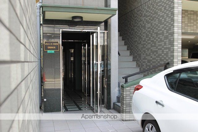 メゾンドサクラ大阪の玄関写真