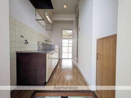 コーポヤマキ　Ｂ棟[1K/17.55m2]の玄関