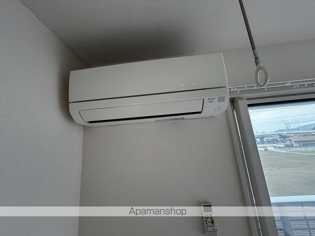 アマネセルIIの内装写真