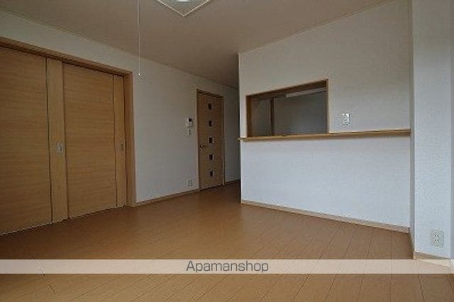 ヴェル ドゥーラ Vの内装写真