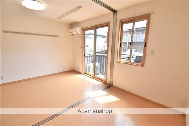 フォンターナ伏石 A棟の内装写真