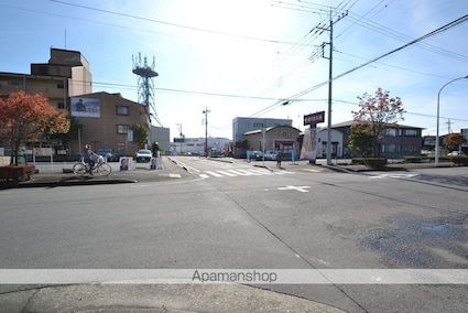 ヒルサイドアザレア[1K/24.79m2]の周辺1