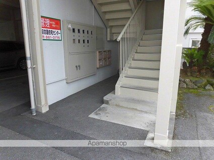 コーポ比島[2DK/52m2]のエントランス1