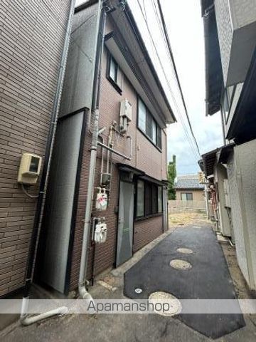 ヨシハシアパートの玄関写真