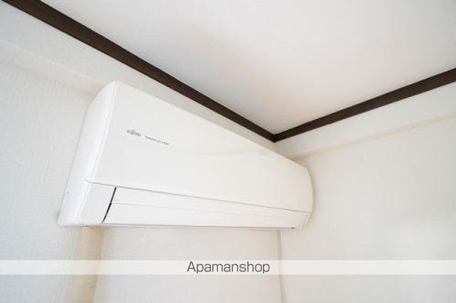 山肩ビルの内装写真