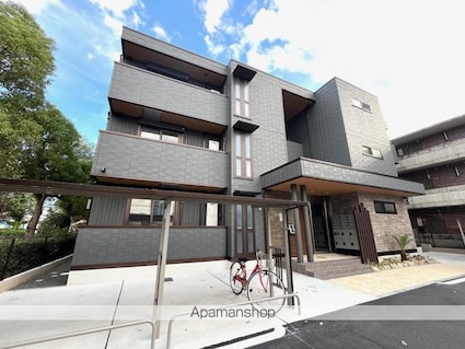 Ｆａｒｏｕｃｈｅ（ファルーシュ）[1LDK/45.04m2]の外観1