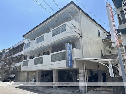 新井マンション[1DK/34.2m2]の外観2