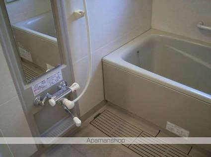 クリオ東新宿壱番館[2LDK/51.63m2]のバス