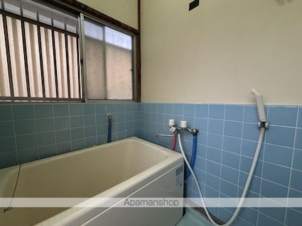 石坂コーポ[2K/32m2]のバス