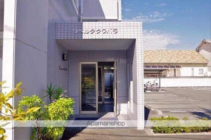 リベルタ　クワバラ[2LDK/66.6m2]のエントランス