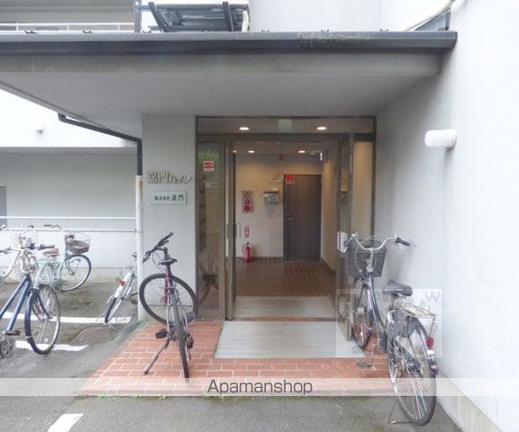 嘉門ハイツの玄関写真